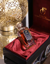 Cargar imagen en el visor de la galería, Perfume for women. Discover Kimberly 100ml Eau de Parfum from one of our top luxury perfume brands.